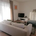 Chambre Double Avec Salle De Bain Commune, A 2 Min De La Croisette