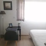 Chambre Double Avec Salle De Bain Commune, A 2 Min De La Croisette
