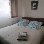 Chambre Double Avec Salle De Bain Commune, A 2 Min De La Croisette