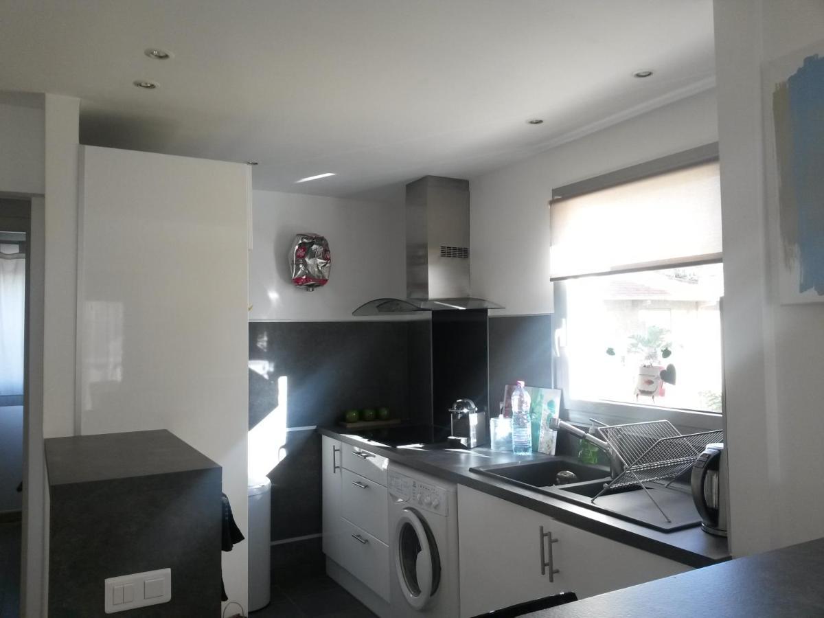 Double Avec Salle De Bain Commune, A 2 Min De La Croisette * Cannes