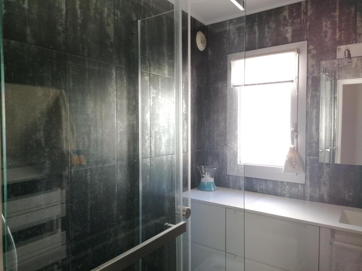 Double Avec Salle De Bain Commune, A 2 Min De La Croisette Cannes